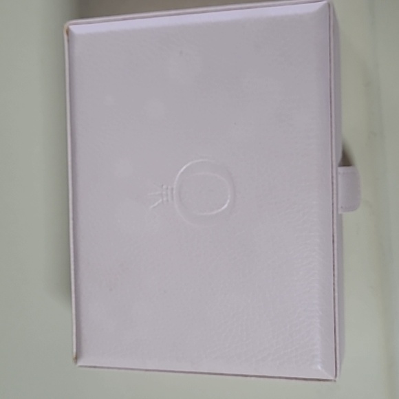 Pandora Other - Pandora leather pink case